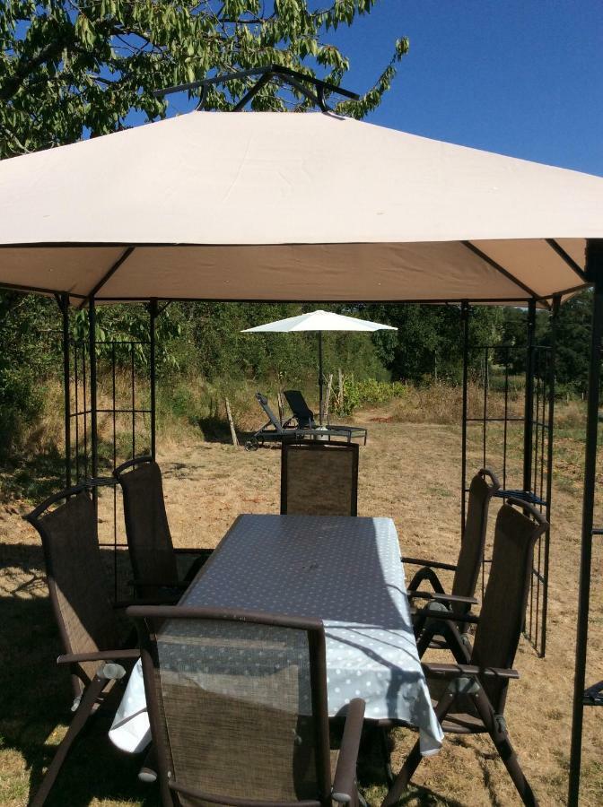Les Outres Villa Chabrac Exterior photo